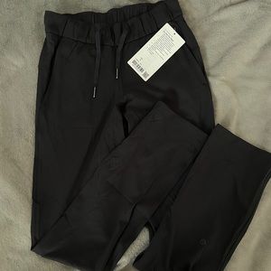 Lululemon on the fly pant